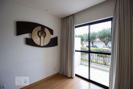 Sala de apartamento para alugar com 2 quartos, 50m² em Jardim Celeste, São Paulo