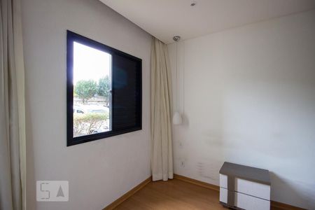 Quarto 2 de apartamento para alugar com 2 quartos, 50m² em Jardim Celeste, São Paulo