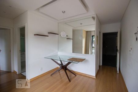 Sala de apartamento para alugar com 2 quartos, 50m² em Jardim Celeste, São Paulo