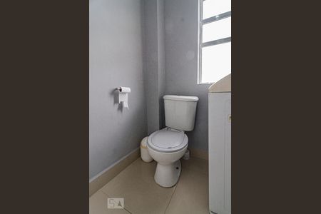 Banheiro de apartamento para alugar com 1 quarto, 29m² em Jardim Paulista, São Paulo