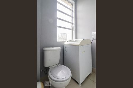 Banheiro de apartamento para alugar com 1 quarto, 29m² em Jardim Paulista, São Paulo