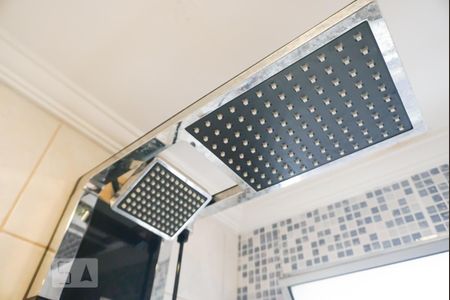 Apartamento à venda com 50m², 2 quartos e 1 vagaDetalhe banheiro