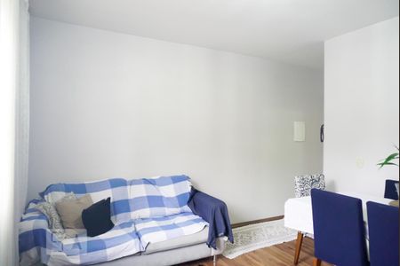 Sala de apartamento à venda com 2 quartos, 50m² em Vila Carmosina, São Paulo