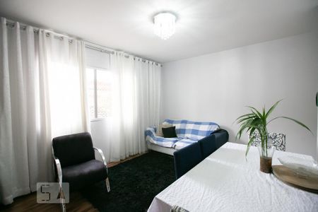 Sala de apartamento à venda com 2 quartos, 50m² em Vila Carmosina, São Paulo