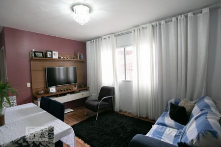 Sala de apartamento à venda com 2 quartos, 50m² em Vila Carmosina, São Paulo