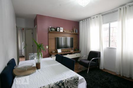 Sala de apartamento à venda com 2 quartos, 50m² em Vila Carmosina, São Paulo