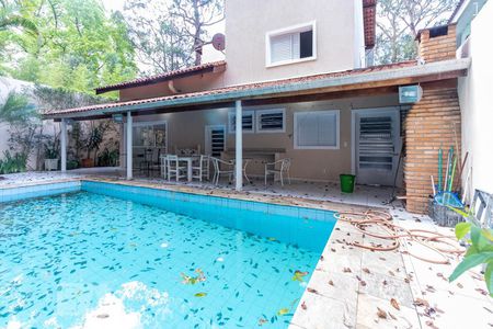 Casa para alugar com 480m², 4 quartos e 8 vagasÁrea da Piscina