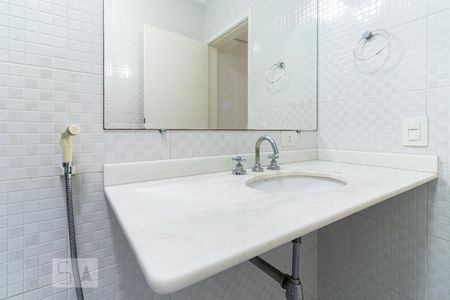 Casa para alugar com 480m², 4 quartos e 8 vagasBanheiro - Pia