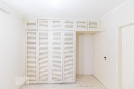 Casa para alugar com 480m², 4 quartos e 8 vagasQuarto 2 - Suíte - Armário