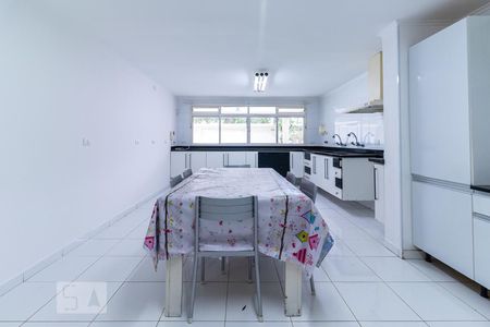 Casa para alugar com 480m², 4 quartos e 8 vagasCo