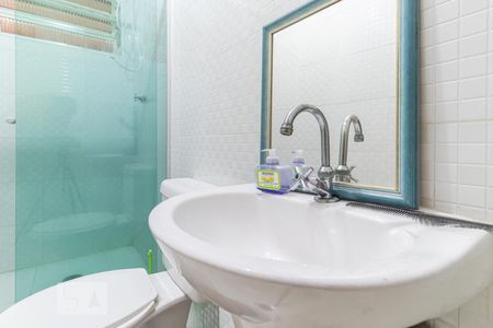 Casa para alugar com 480m², 4 quartos e 8 vagasBanheiro de Serviço - Pia