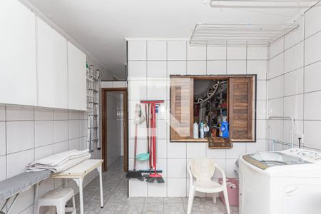 Casa à venda com 260m², 4 quartos e 2 vagasArea de Serviços