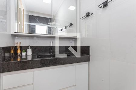 Casa à venda com 260m², 4 quartos e 2 vagasBanheiro