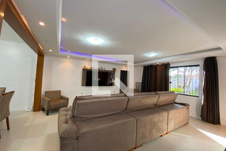 Sala de Estar de casa à venda com 3 quartos, 300m² em Campina, São Leopoldo