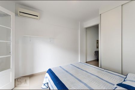 Suíte de apartamento para alugar com 1 quarto, 38m² em Gonzaga, Santos