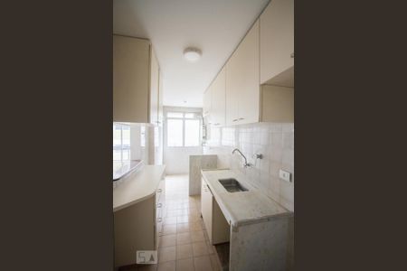 Apartamento para alugar com 65m², 2 quartos e 1 vagaCozinha