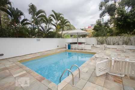Piscina de apartamento para alugar com 2 quartos, 65m² em Campo Belo, São Paulo