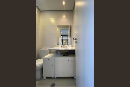 Apartamento à venda com 65m², 2 quartos e 2 vagasBanheiro da Suíte 1