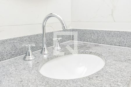 Apartamento para alugar com 52m², 2 quartos e 1 vaga Apartamento para alugar com 52m², 2 quartos e 1 vagaBanheiro