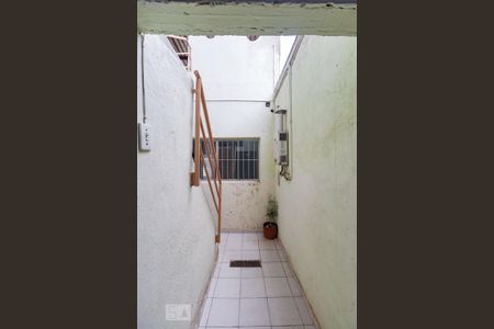 Casa à venda com 170m², 5 quartos e 2 vagas Casa à venda com 170m², 5 quartos e 2 vagasEntrada - casa 2