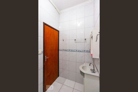 Casa à venda com 170m², 5 quartos e 2 vagas Casa à venda com 170m², 5 quartos e 2 vagasBanheiro suite - casa 1