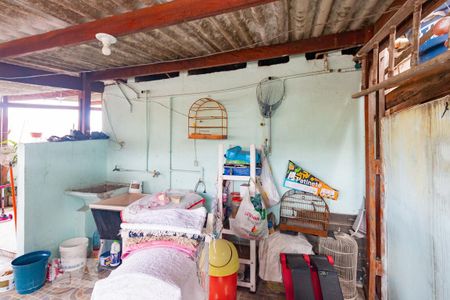 Casa à venda com 170m², 5 quartos e 2 vagas Casa à venda com 170m², 5 quartos e 2 vagasLavanderia - casa 2