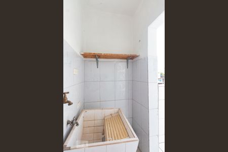 Casa à venda com 170m², 5 quartos e 2 vagas Casa à venda com 170m², 5 quartos e 2 vagasLavanderia - casa 1