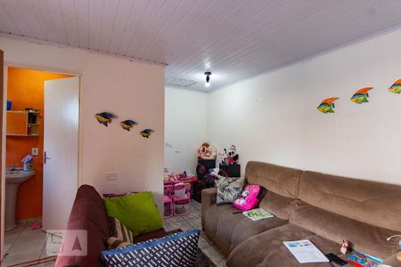 Casa à venda com 170m², 5 quartos e 2 vagas Casa à venda com 170m², 5 quartos e 2 vagasSala - casa 2