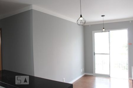 Sala de apartamento para alugar com 2 quartos, 47m² em Jardim Colonial, São Paulo