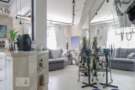 Entrada do apto de apartamento para alugar com 2 quartos, 85m² em Vila Madalena, São Paulo