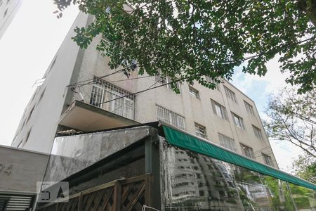 Apartamento para alugar com 85m², 2 quartos e 1 vagaFachada