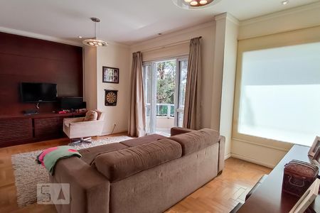 Sala de estar de casa de condomínio à venda com 4 quartos, 500m² em Alphaville, Santana de Parnaíba