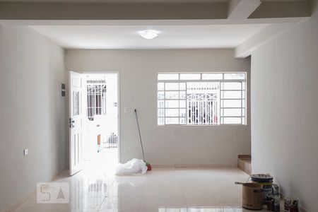 Casa para alugar com 127m², 3 quartos e 1 vaga Casa para alugar com 127m², 3 quartos e 1 vagasala