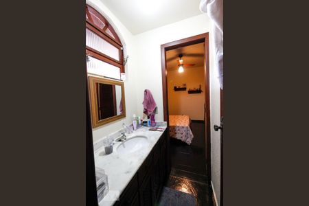 Casa à venda com 512m², 8 quartos e 3 vagasBanheiro Suíte 4