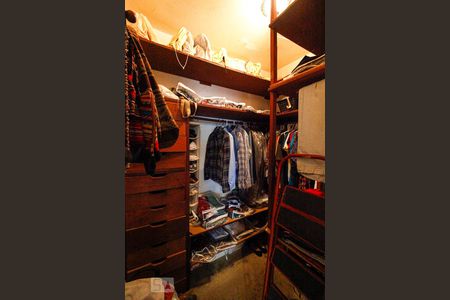 Casa à venda com 512m², 8 quartos e 3 vagasCloset da suíte 1