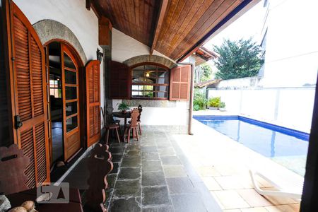 Casa à venda com 512m², 8 quartos e 3 vagasVista do Quarto 2