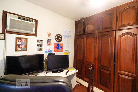 Casa à venda com 512m², 8 quartos e 3 vagasQuarto 2