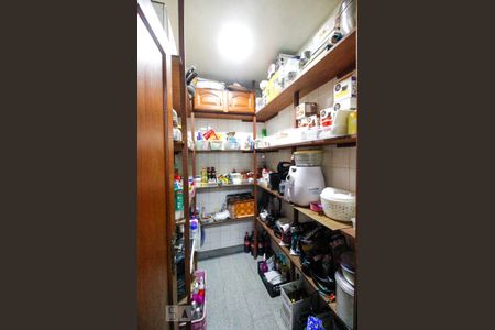 Casa à venda com 512m², 8 quartos e 3 vagasDespensa