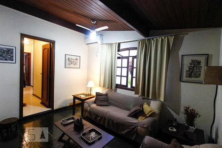 Casa à venda com 512m², 8 quartos e 3 vagasSala 2