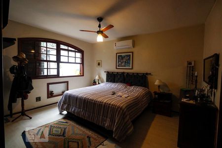 Casa à venda com 512m², 8 quartos e 3 vagasSuíte 1