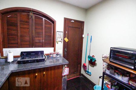 Casa à venda com 512m², 8 quartos e 3 vagasCozinha Suíte 4