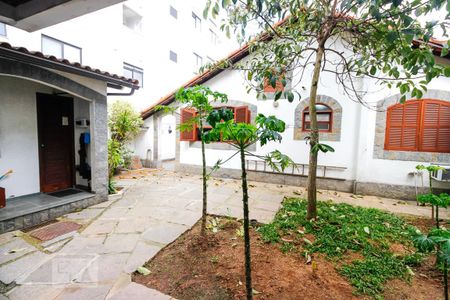 Casa à venda com 512m², 8 quartos e 3 vagasVista do Quarto 3