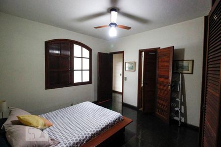 Casa à venda com 512m², 8 quartos e 3 vagasSuíte 3