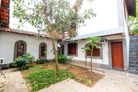 Casa à venda com 512m², 8 quartos e 3 vagasÁrea Externa