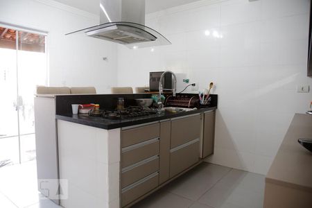Casa à venda com 250m², 3 quartos e 3 vagasCozinha