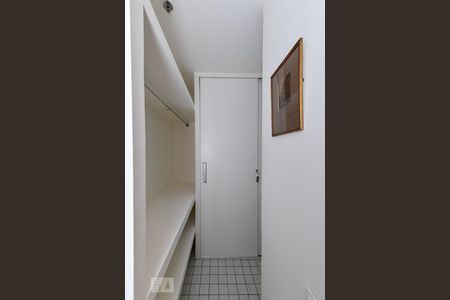 Apartamento à venda com 65m², 1 quarto e 1 vagaSuíte - Closet