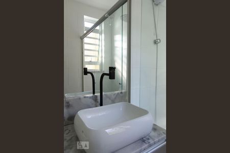 Apartamento à venda com 48m², 1 quarto e sem vagaBanheiro - Torneira