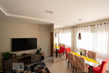 Casa para alugar com 107m², 3 quartos e 2 vagas Casa para alugar com 107m², 3 quartos e 2 vagassala