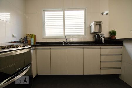 Casa para alugar com 107m², 3 quartos e 2 vagas Casa para alugar com 107m², 3 quartos e 2 vagasCozinha