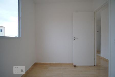 Quarta 2 de apartamento para alugar com 2 quartos, 41m² em Estância Velha, Canoas